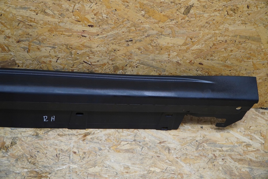 Поріг молдинг поріг ліва 5a0c185 lub права 5a0c186 mini countryman u25 25r Київ