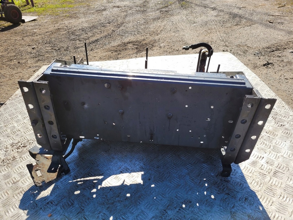 фото №7, Основа корпус акумуляторів кришка комплект volvo fe d7e e-5