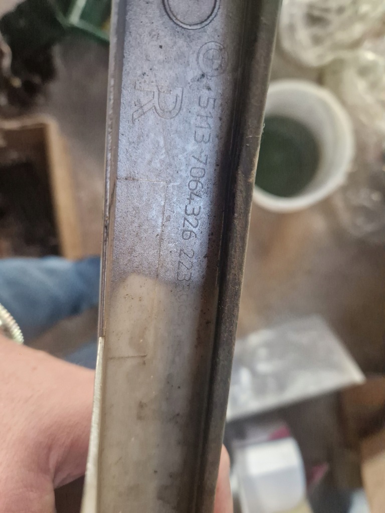 фото №9, Молдинг pod фара правая 7064326 bmw e46