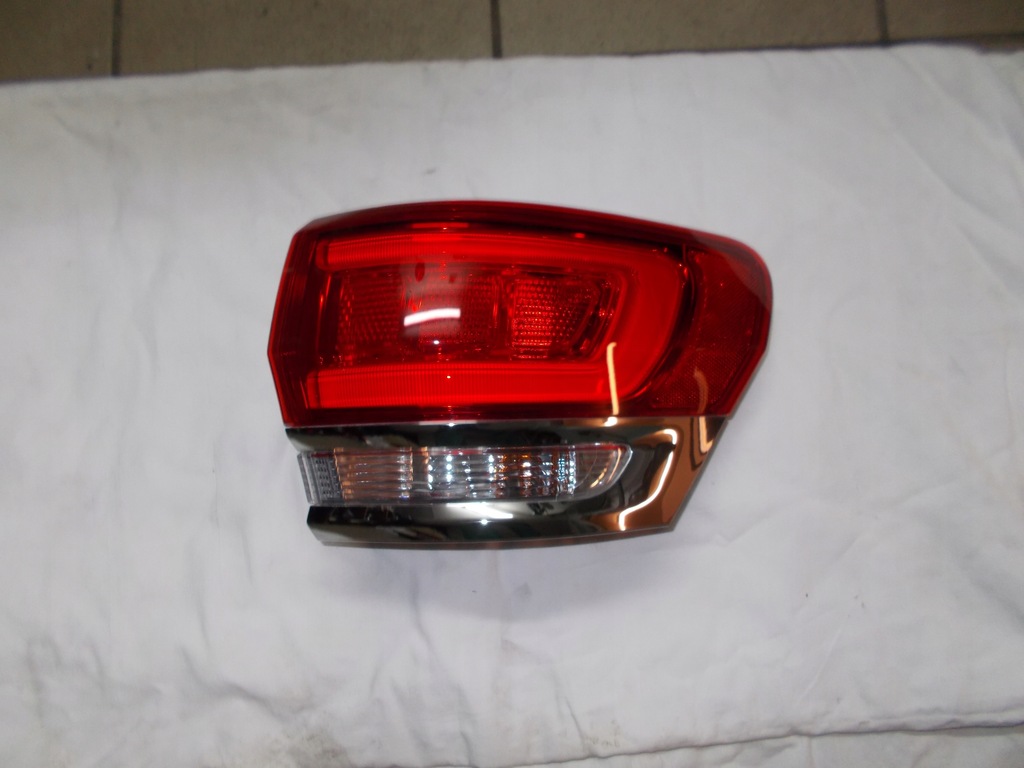 фото №1, Jeep grand cherokee wk2 правая сторона