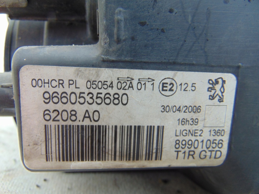 фото №11, Лампа левая перед передняя peugeot 206 cc europa