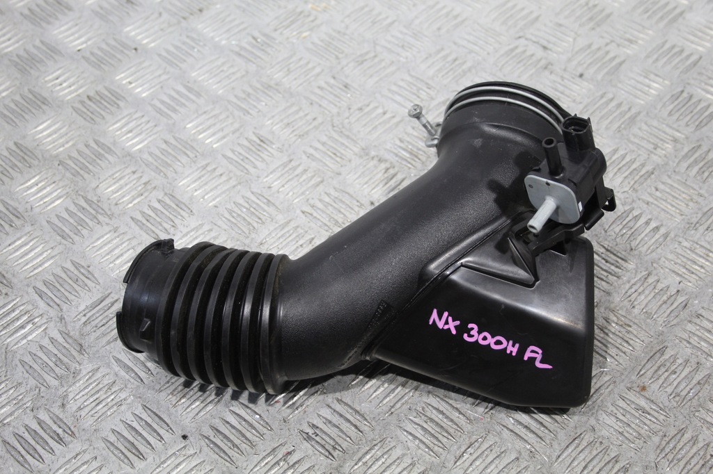 фото №1, Шланг воздуха труба lexus nx 300h lift