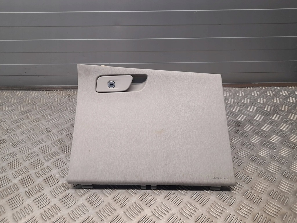 фото №1, Chrysler pacifica 5rl34pd2af правая бардачки, полка