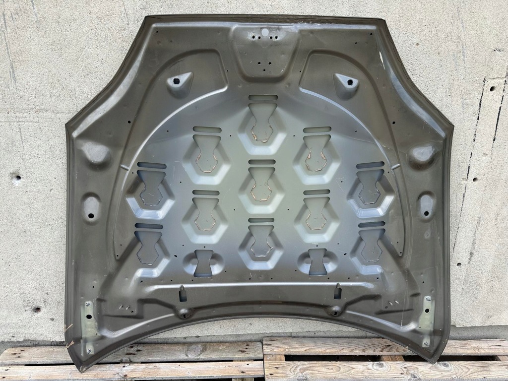 Капот кришка двигуна tesla model s 2012- ladna Недорого