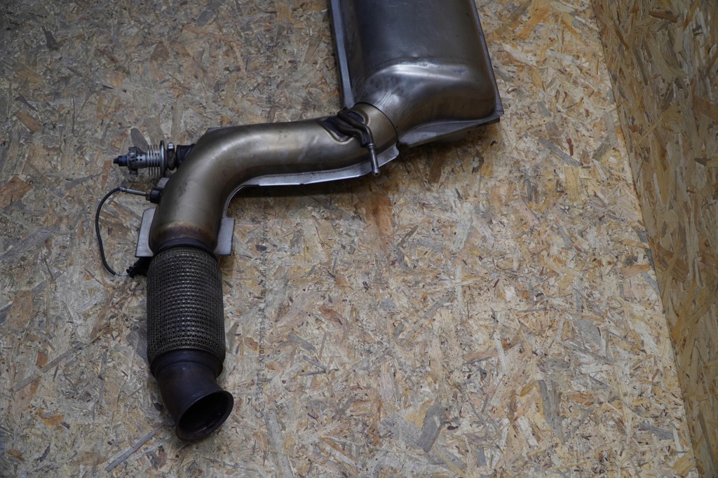 Купить Катализатор гаситель выхлоп средний датчик levante 3.0 d v6 19r оригинал 16-