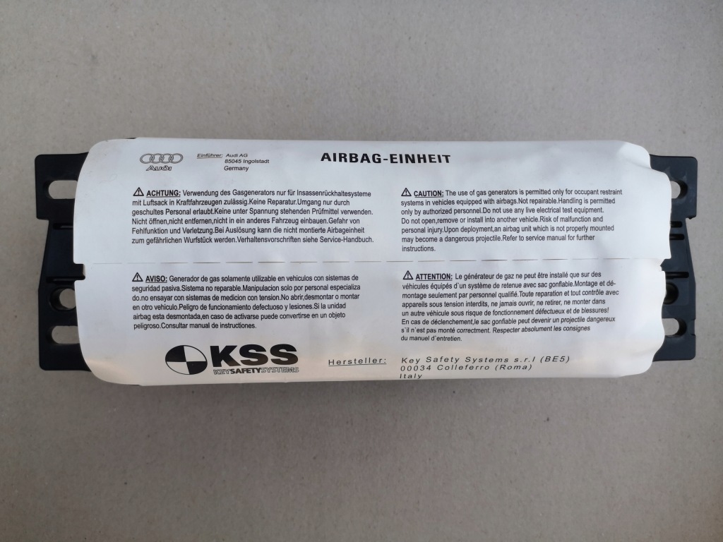 фото №1, Подушка пассажира подушка безопасности audi оригинальный номер 8p0880202