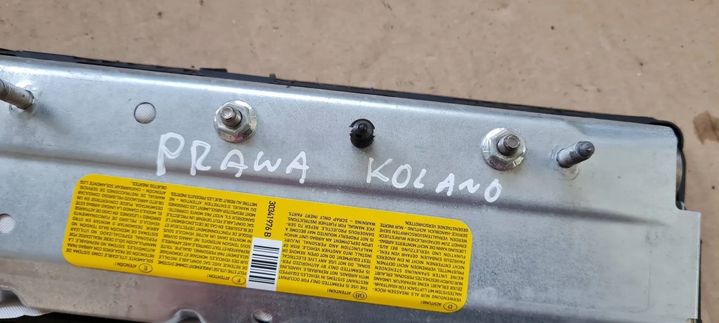 фото №9, S3 8v sedan a3 подушка подушка безопасности коленная пассажира правая 8v0880842a