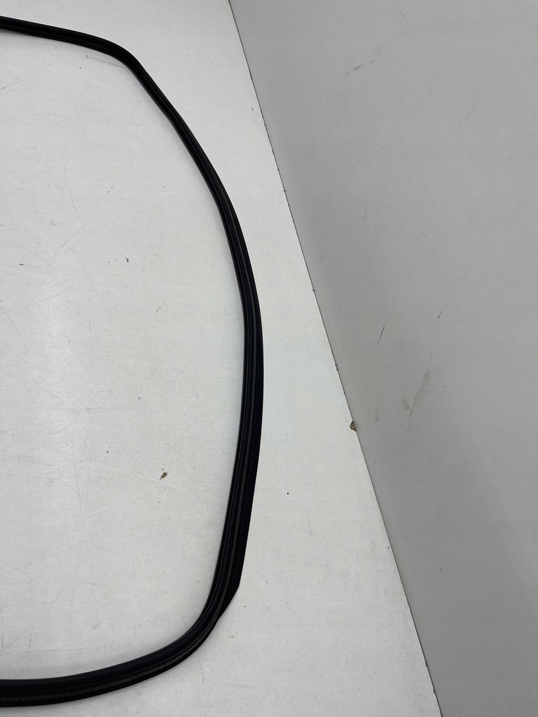 фото №7, Audi a6 c7 sedan прокладка кришки кришки багажника