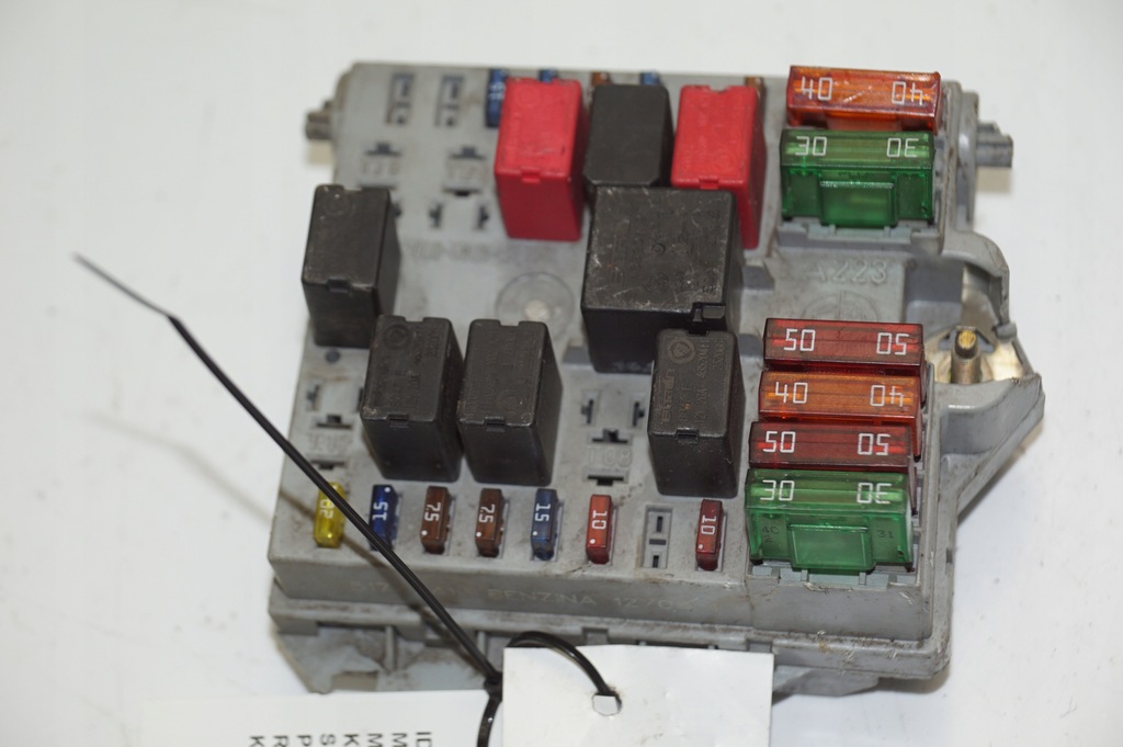 фото №1, Коробка предохранителей alfa romeo 147