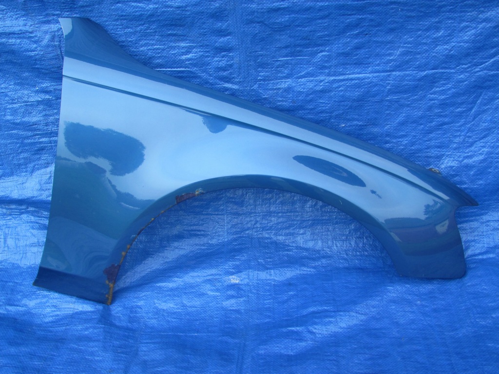 фото №1, Audi a4 b8 крыло правый левый перед оригинал