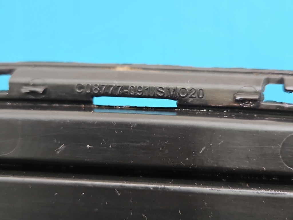 Заглушка решётка бампера левая решётка  citroen c5 aircross 17-25 9827000577 с Разборки