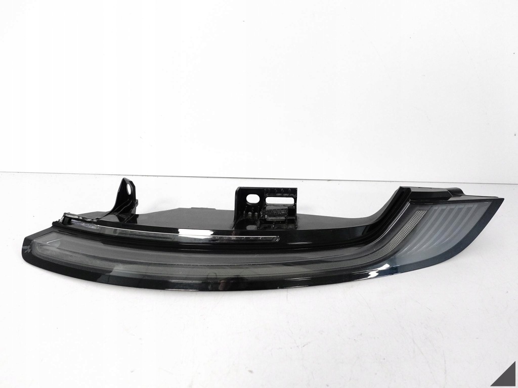 фото №1, Porsche 911 992 19- лампа led права задня eu