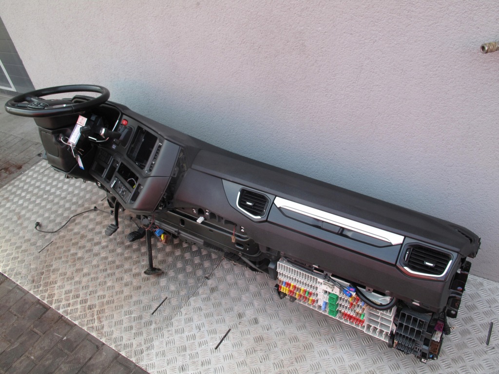 фото №7, Панель приладів головний панель приладів приладова scania r s