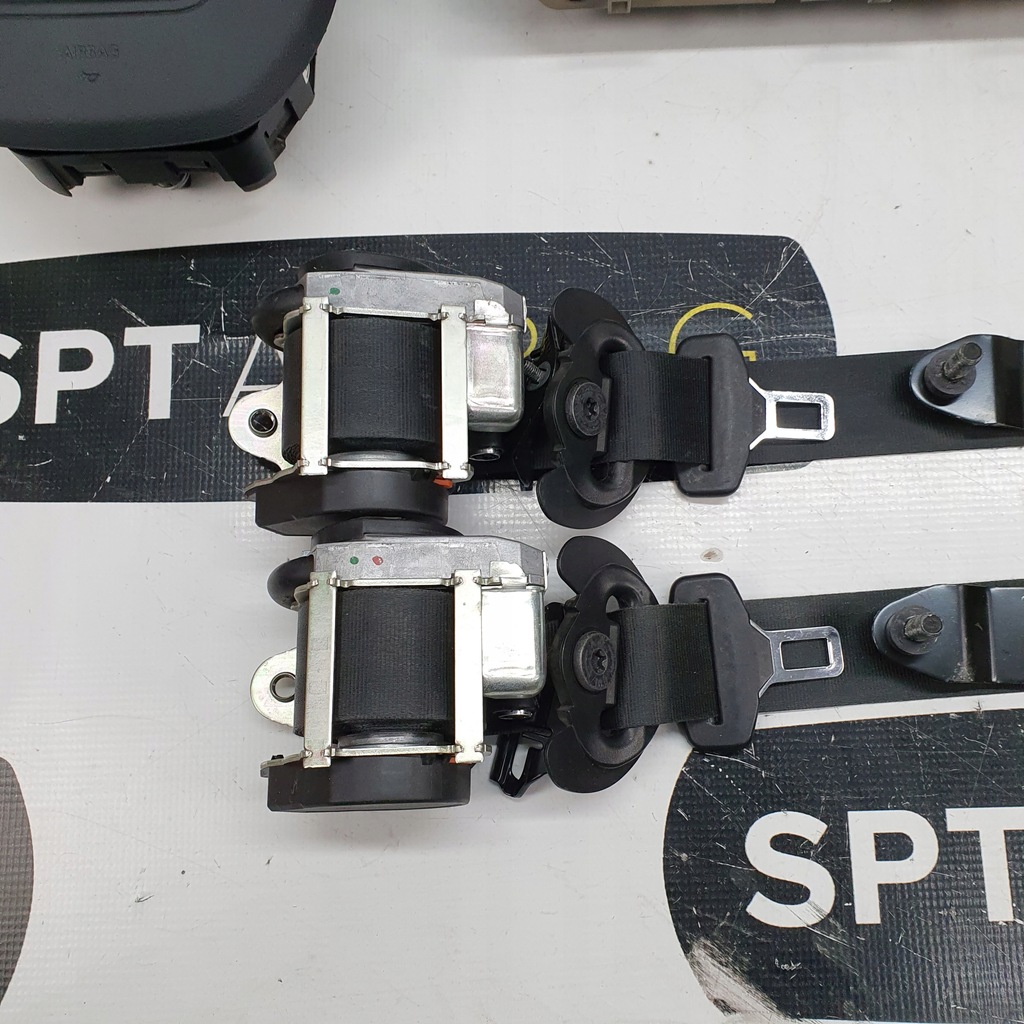 фото №10, Evoque панель приладів консоль подушки безпеки ремені подушка безпеки