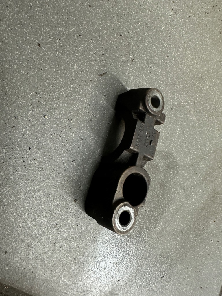 фото №1, Вкладиш підніжка вала audi a8 d2 2.8 amx 058457e