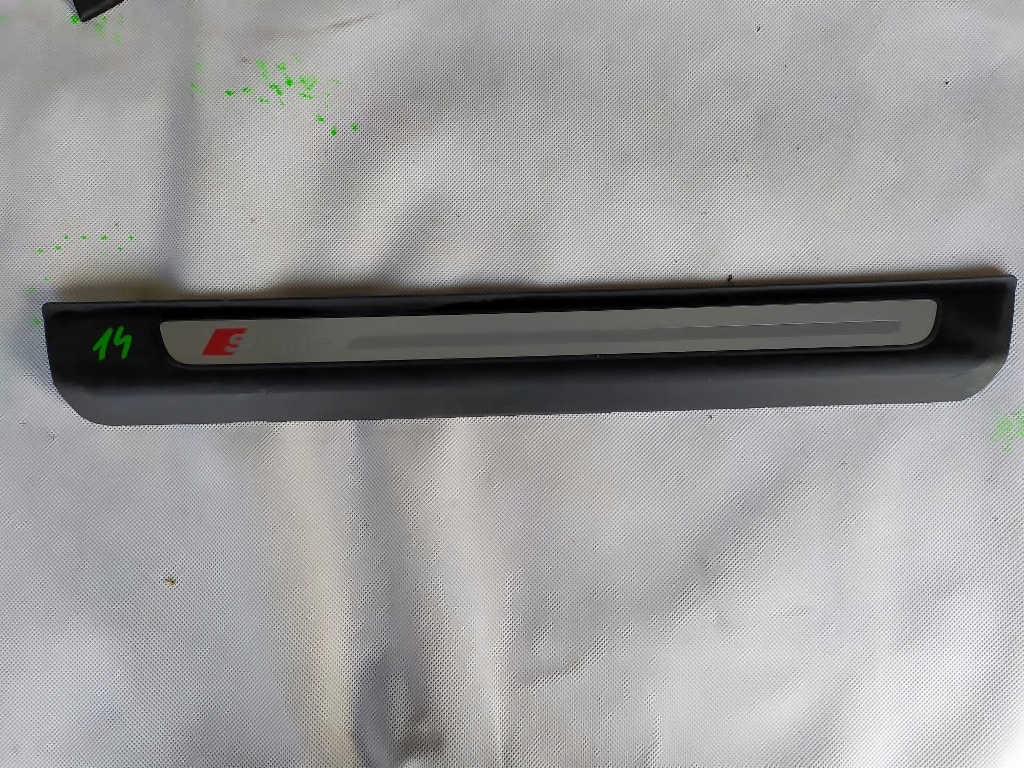 фото №1, Audi q7 4m накладки пороговые s-line 4m0853373b