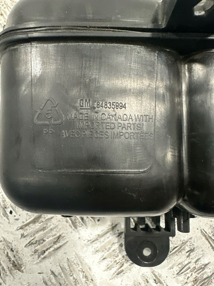 Бачок расширительный chevrolet corvette c8 84835994 Недорого