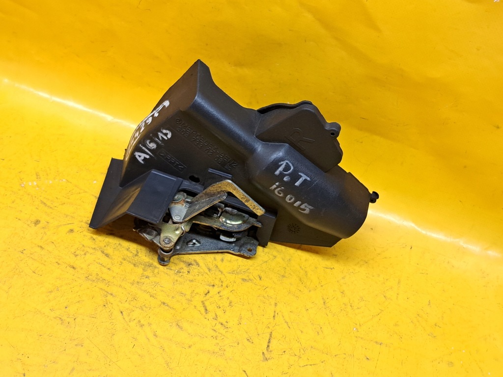 фото №1, Mercedes-benz оригінальний номер 2027300635 замок двері