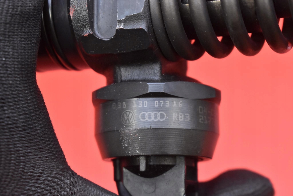 Инжектор насос-форсунка 038130073ag 0414720215 vw golf 5 v 1.9 tdi 90 km 03-09 Киев