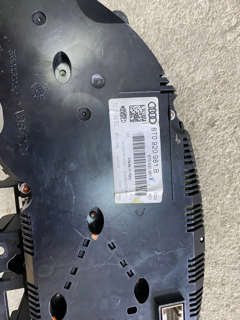 фото №5, Audi a5 8t 2.7 3.0 tdi счетчик приборы 8t0920981b uk