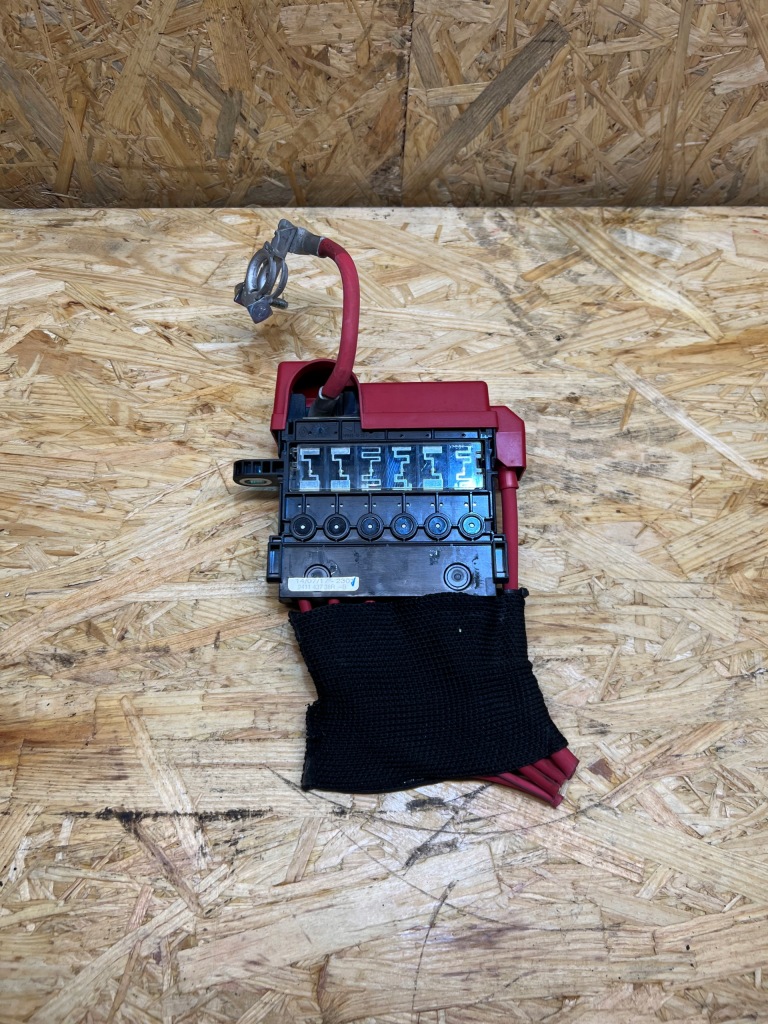 фото №1, Распределитель тока коробка модуль аккумулятор renault 241143738r 403889015r