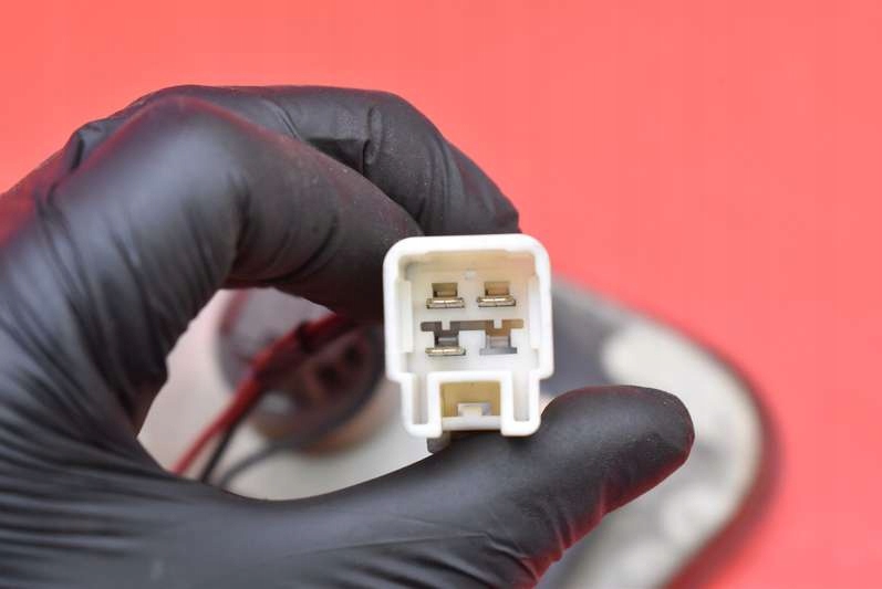 фото №7, Лампа ліва задня задня mitsubishi carisma hb lift 99-04