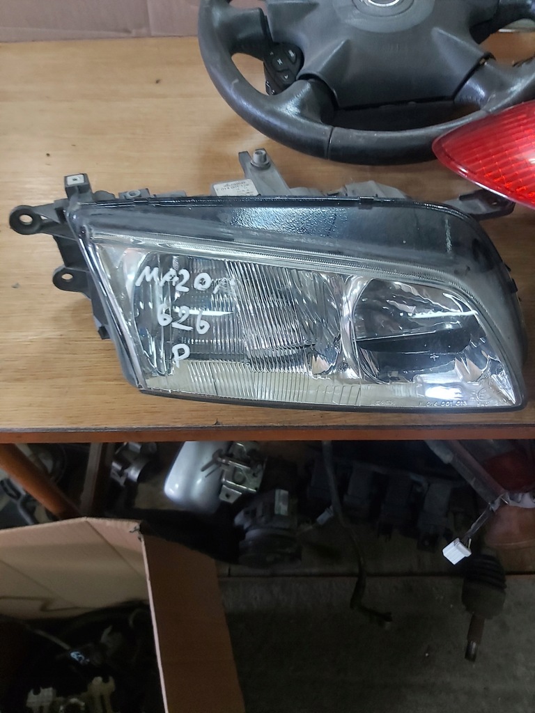фото №1, Лампа перед правая mazda 626