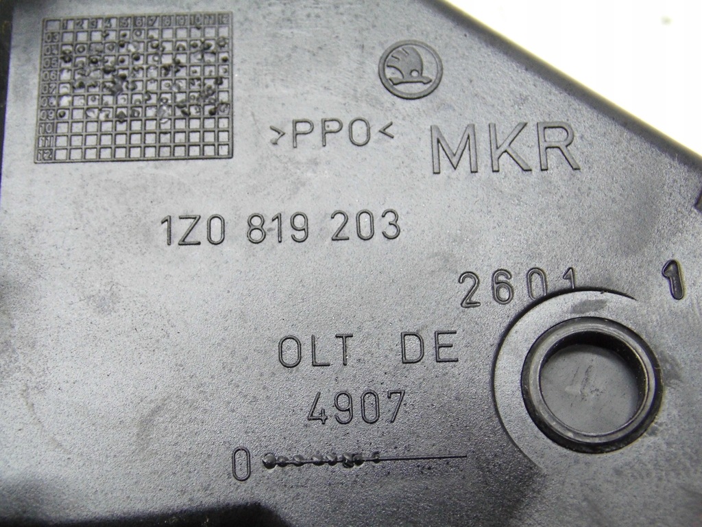 фото №8, Решётка обдув туннель подлокотник skoda yeti 5l octavia ii оригинал