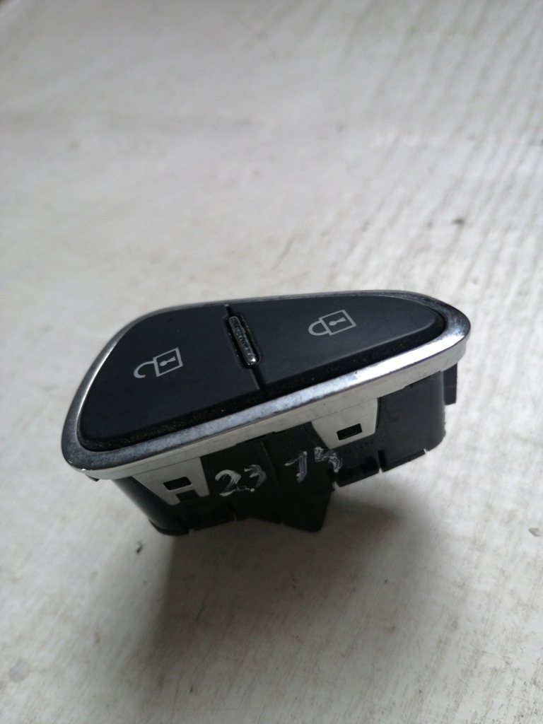 фото №1, 3014 corsa e кнопка центрального замка 39031633