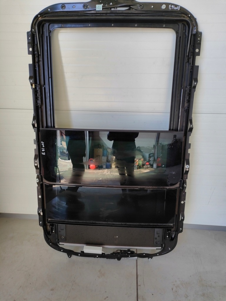 Купити Bmw e91 рестайлінг  люк