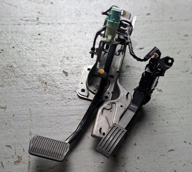 фото №1, Ford kuga mk3 каркас педаль газу гальма автоматична коробка передач