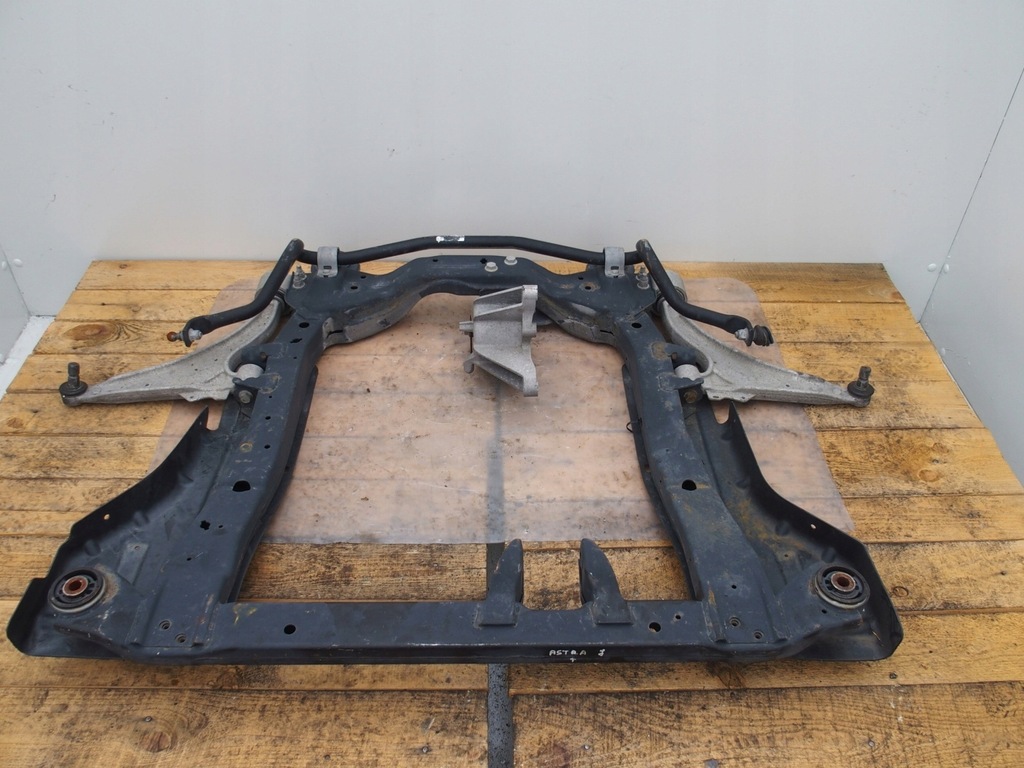 фото №1, Opel astra j iv 1.4t подрамник подрамник комплект