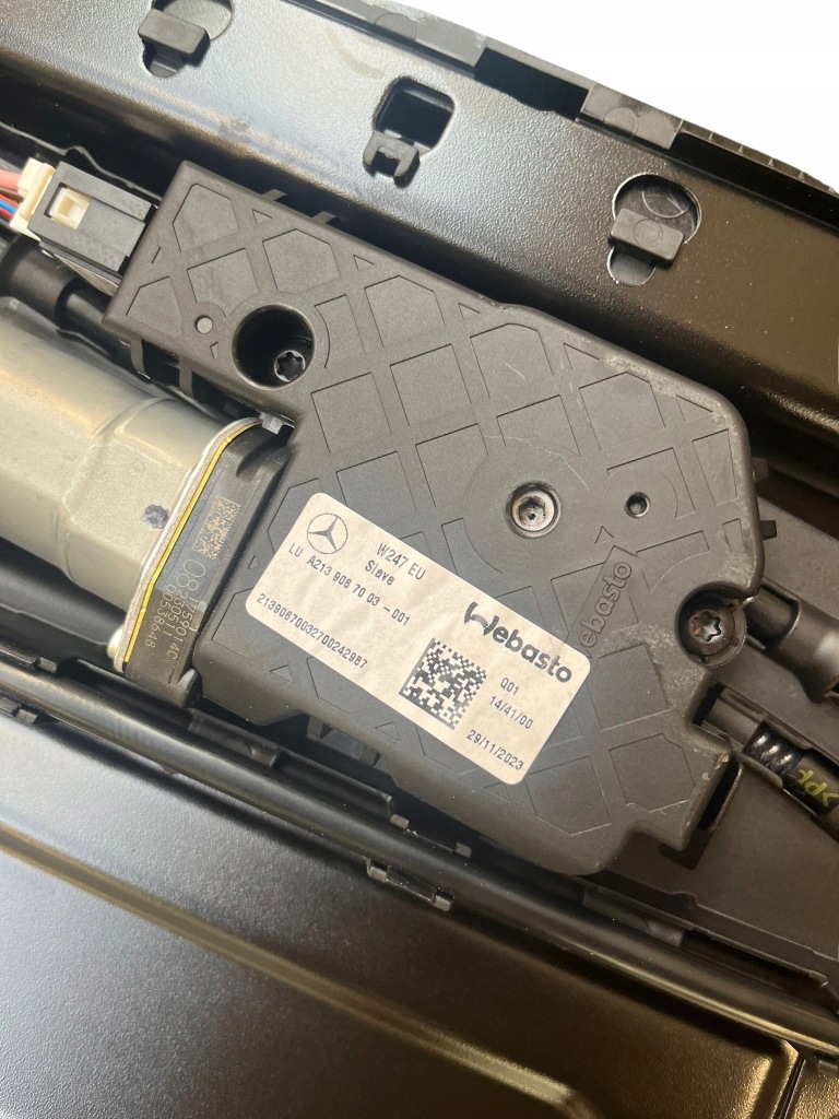 фото №12, Дах панорама люк mercedes a2477800801