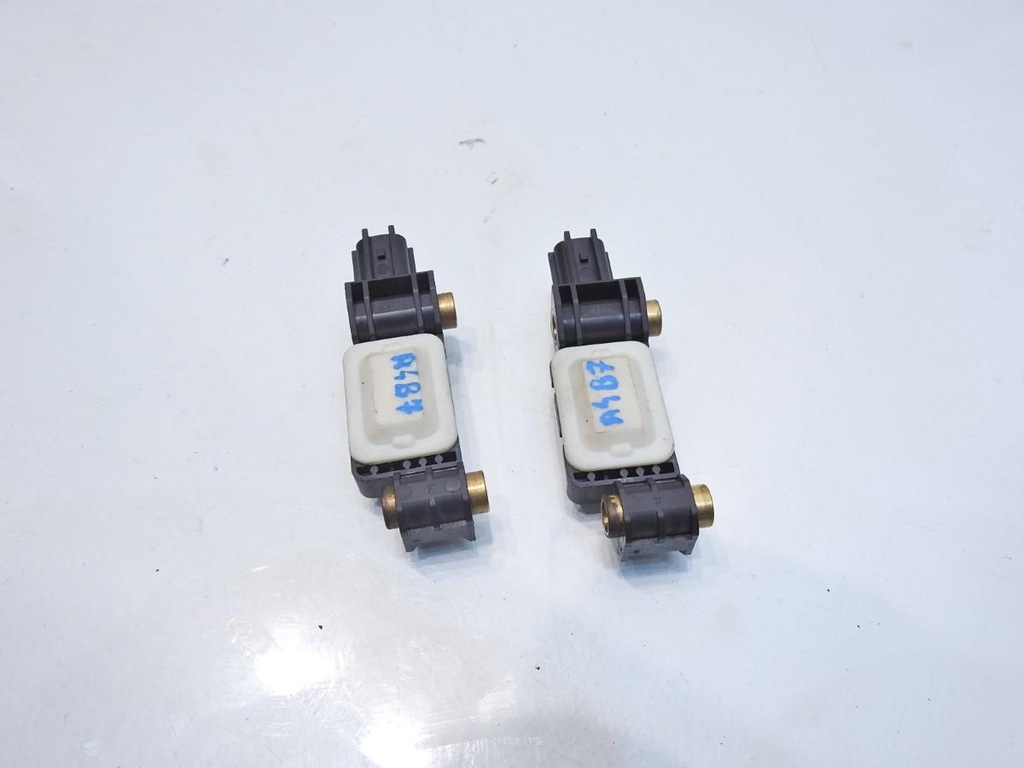 фото №7, Датчик ударный audi a4 b7 8e0959643b