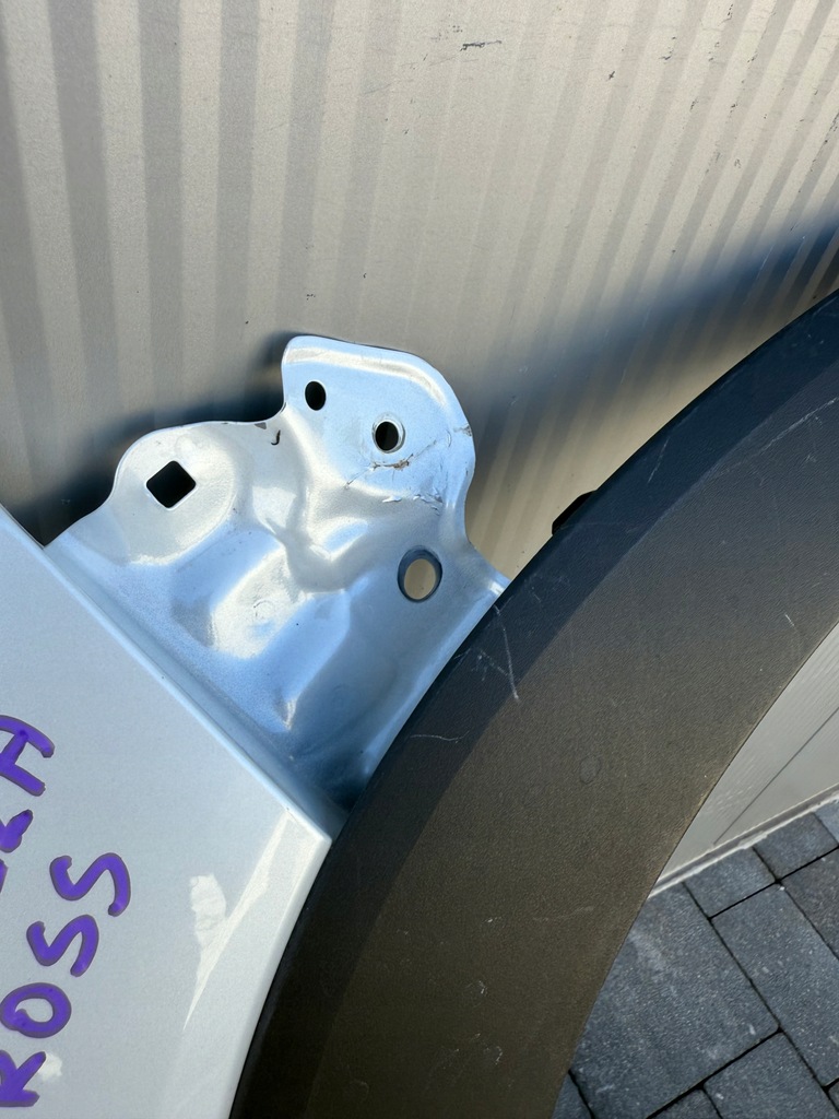 фото №11, Toyota corolla e21 cross крыло перед