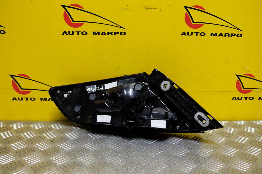 фото №8, Subaru wrx 2022- лампа задняя правая usa