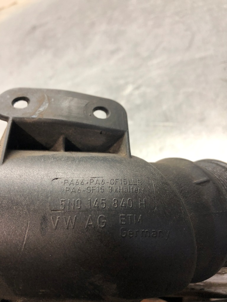 фото №5, Audi q3 8u 2.0 tdi шланг интеркулер 03l131111g 5n0145840h