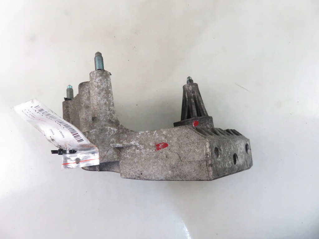 фото №1, Кронштейн двигуна audi a2 1.4 tdi 045199207g