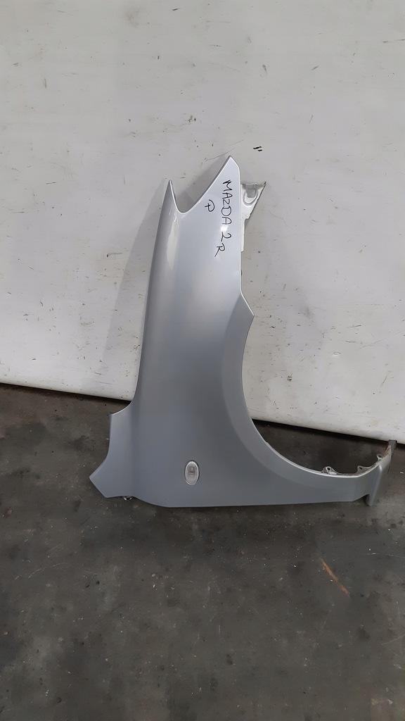 фото №1, Крыло правый mazda 2 dy