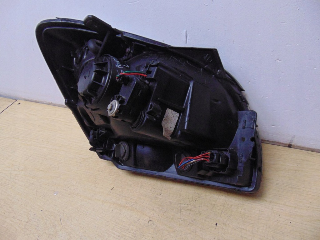 фото №12, Лампа левая перед kia sportage ii 2004- europa