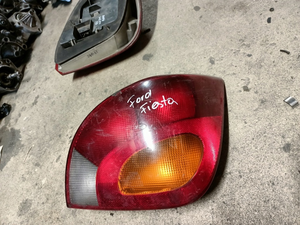 фото №2, Лампа задняя правая ford fiesta mk4