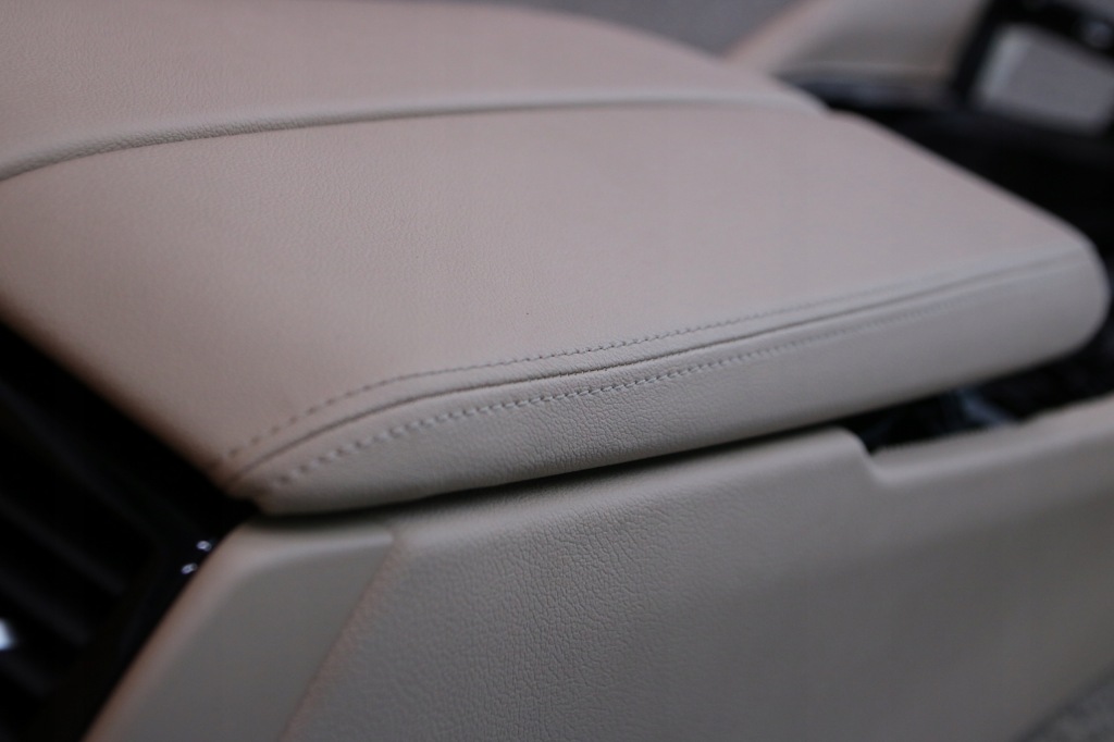 фото №9, Bmw g30 g31 g32 туннель средний подлокотник canberrabeige europa