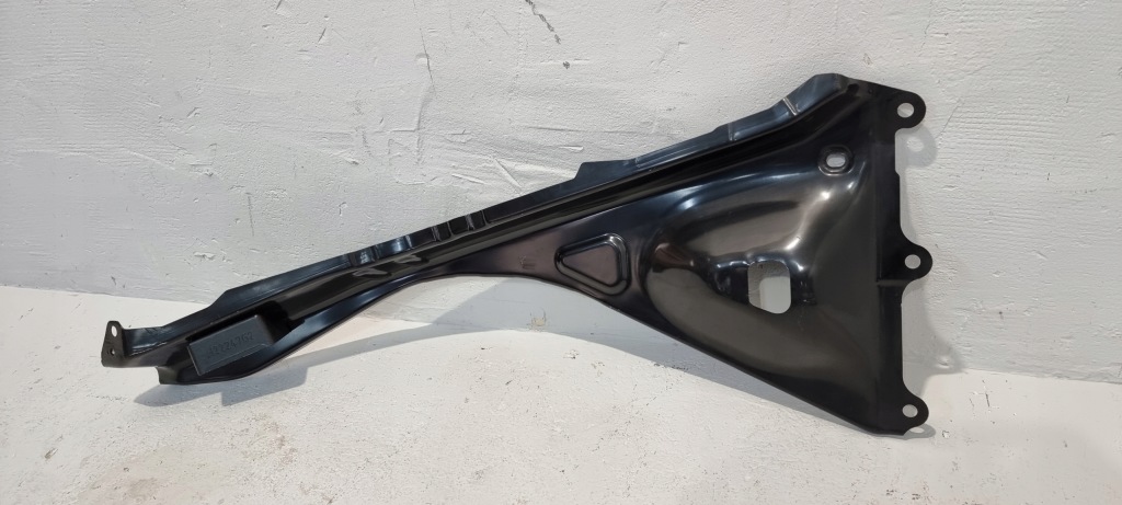 Кронштейн кронштейн крыла правый  перед tesla model y с Разборки