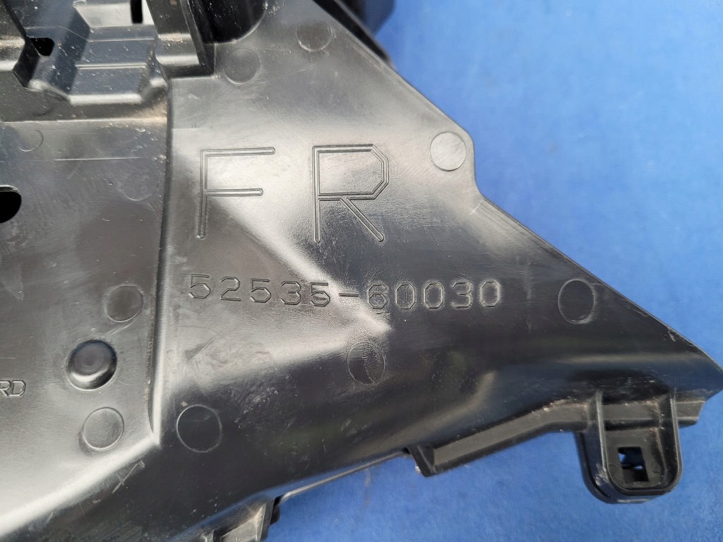 Купить Toyota land cruiser 250 2024- 24- правый направляющая бампера перед 52535-60030