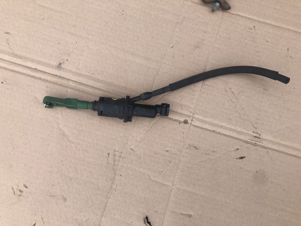 фото №1, Citroen c5 iii x7 1.6 hdi помпа сцепления