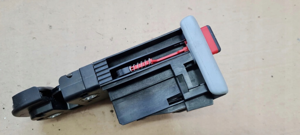 A7 4g замок защёлка сиденье спинка левое  задняя a6 c7 4g Киев