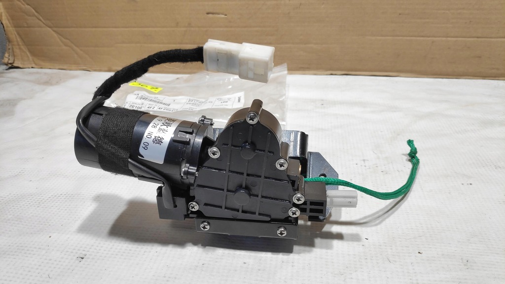 фото №6, Электрический замок привод крышки задняя toyota c-hr