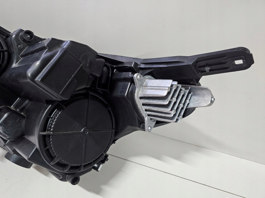 фото №12, Лампа передня права правий перед opel crossland x