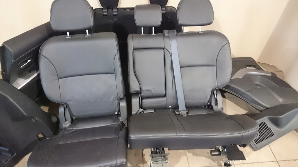 фото №10, Комплект сидінь сидіння заднє сидіння обшивки outlander 7 os