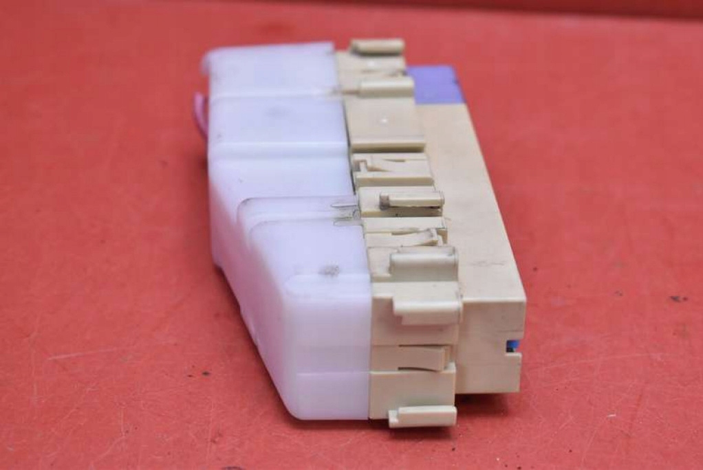 фото №5, Коробка предохранителей 8200241944 renault modus 1.5 dci 85 km 04-07